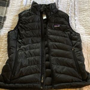 Patagonia vest - size small